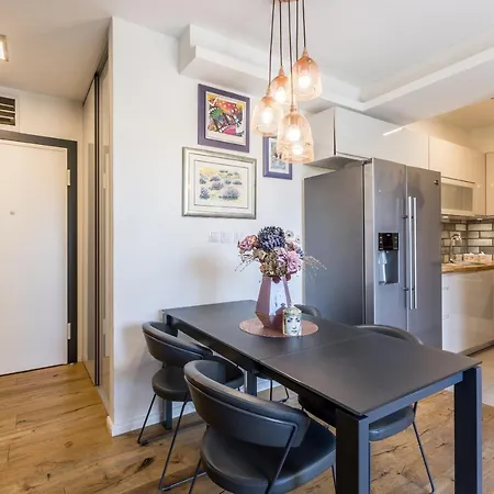 Meli Apartment