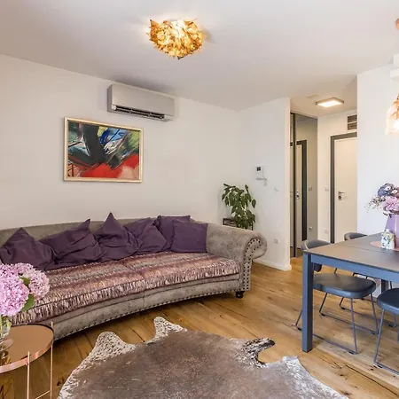 Meli Apartment Split